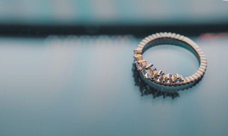 Buy ring online: What are the qualities noticed in cheap engagement rings?